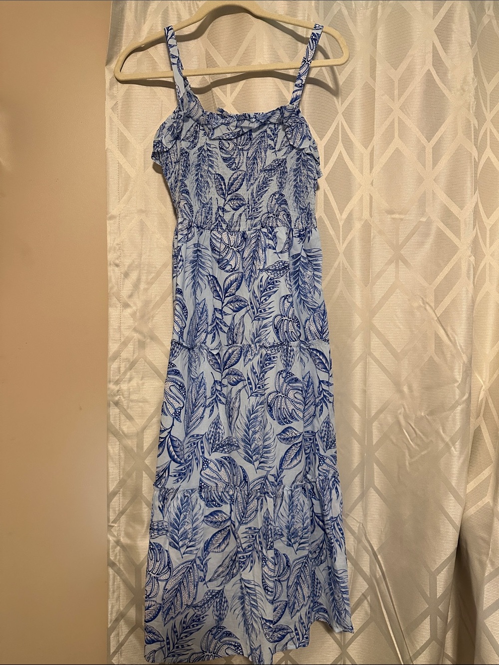 Place Light Blue and Navy Leaf-Print Maxi Dress